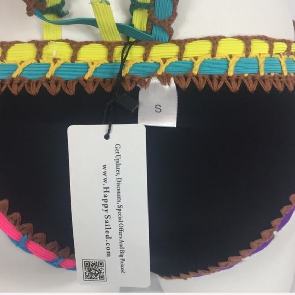 Happy Sailed | Crochet Neoprene Bikini - Picture 6 of 8